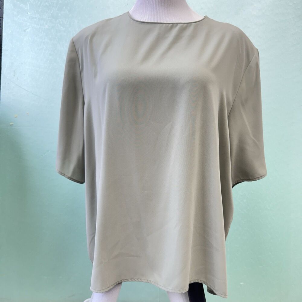 Dressbarn Women Plus Size 22 24 Sage Green crewNeck Top short Sleeve minimalist